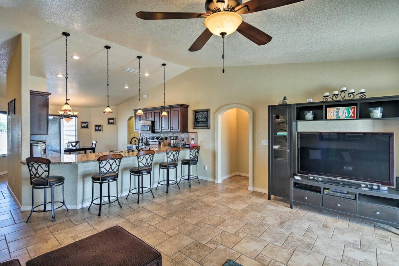 Lake Havasu City Home With Pool, Hot Tub And Mtn Views Exterior photo